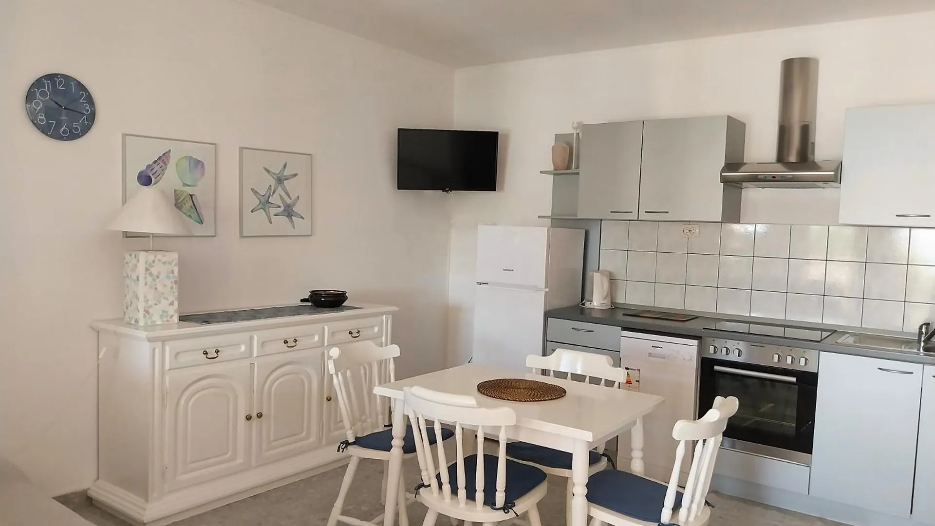 Rab Pandelo Apartmani Banjol