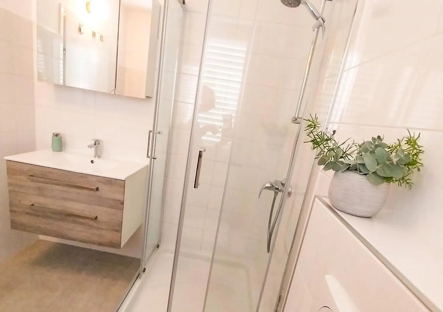 Rab Pandelo Apartmani Banjol Apartment